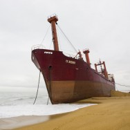 ERDEVEN : Echouement du cargo maltais TK-Bremen